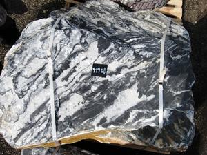 Black Angel solitérny kameň - Travertín L solitérny kameň, hmotnosť 200 - 2000 kg | T - TAKÁCS veľkoobchod