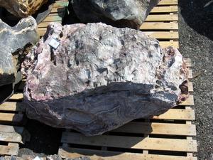 Solitérny kameň, hmotnosť 1000 kg, výška 150 cm - Solitérny kameň hmotnosť 1230 kg, výška 170 cm | T - TAKÁCS veľkoobchod