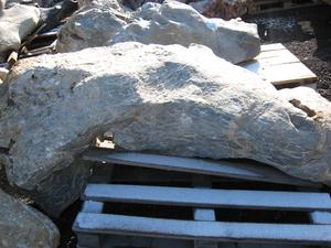 Solitérny kameň, hmotnosť 1000 kg, výška 190 cm - Solitérny kameň, hmotnosť 1410 kg, výška 195 cm | T - TAKÁCS veľkoobchod